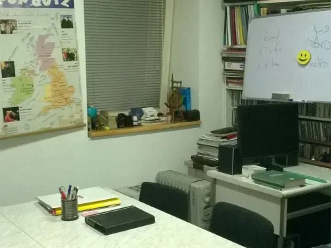 Rent, three bedroom apartment, 30m², Stari Grad, Beograd - image 2