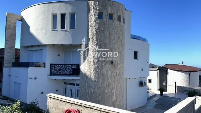 Prodaja, kuća, 350m², Utjeha, Bar