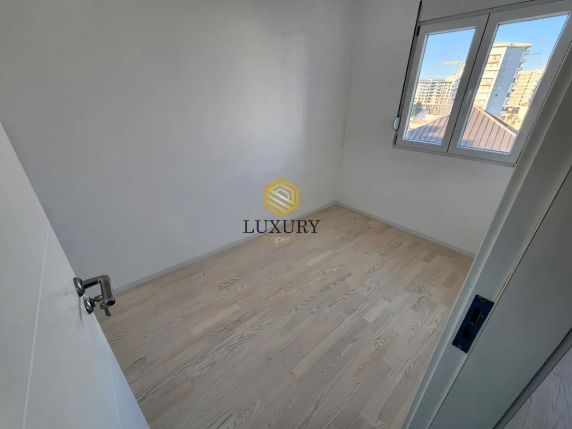Prodaja, dvosoban stan, 45m², Kod Big Fashion-a, Podgorica