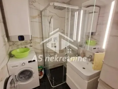Rent, two bedroom apartment, 55m², Savski Venac, Beograd - image 8