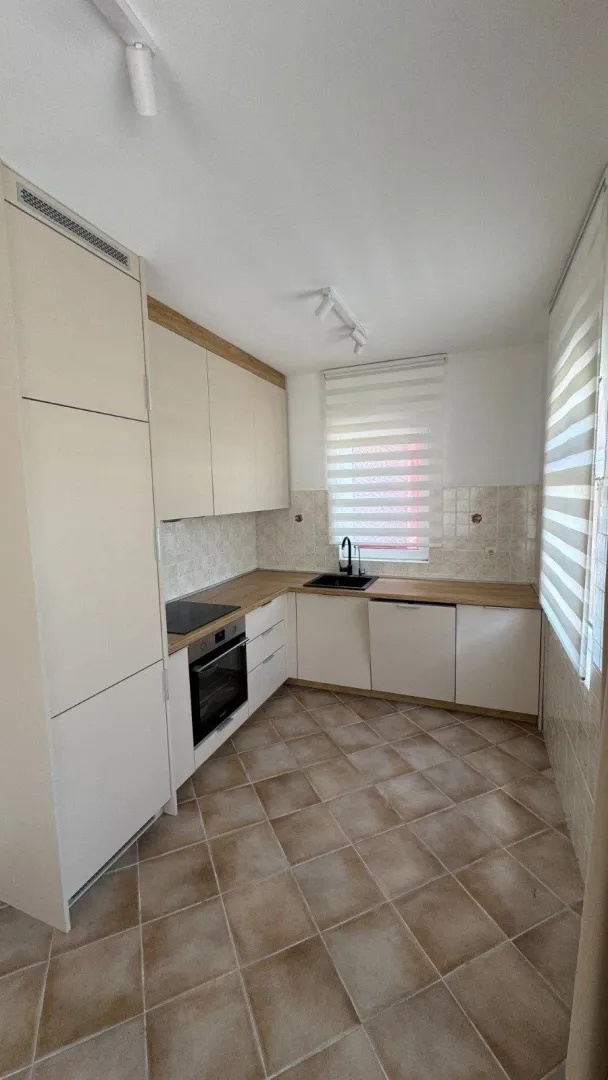 Prodaja, dvosoban stan, 54m², Kotor, Crna Gora