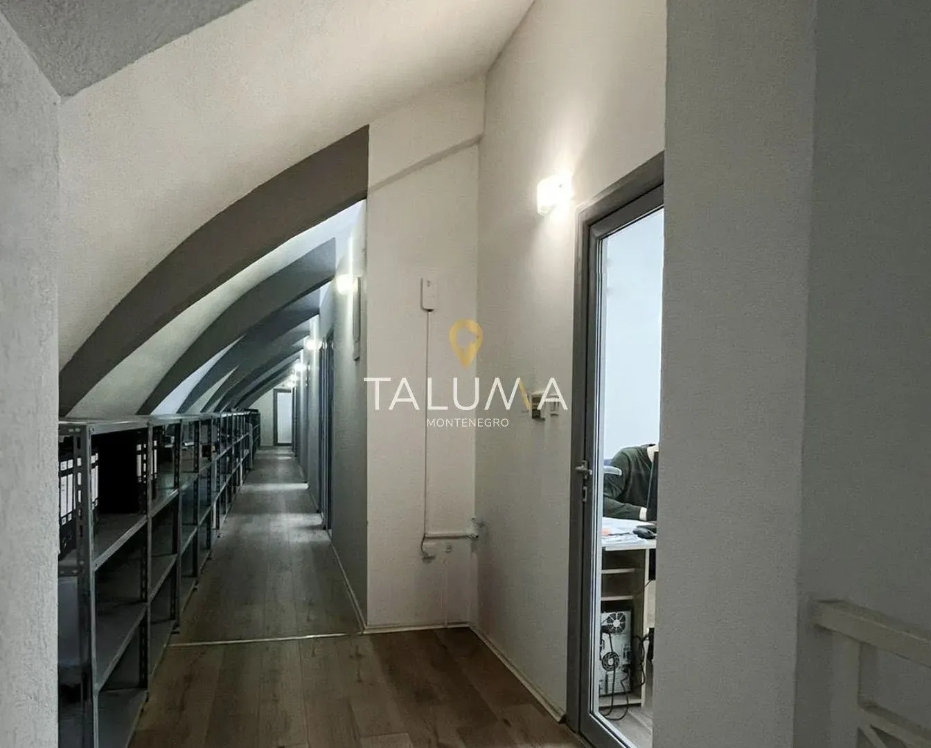 Rent, office space, 1850m², Zabjelo, Podgorica