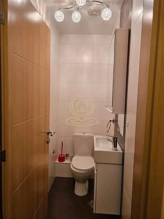 Rent, four bedroom apartment, 97m², Vračar Sve Podlokacije, Beograd