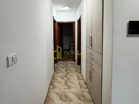 Izdavanje, trosoban stan, 92m², Krivi Most, Podgorica - image 12