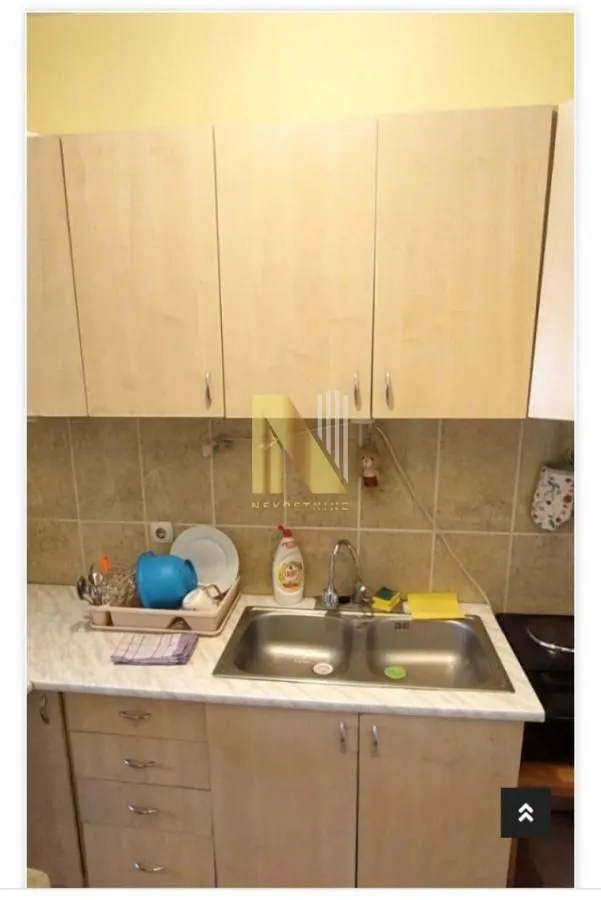 Izdavanje, jednosoban stan, 37m², Bulevar Oslobodjenja, Novi Sad Sve Podlokacije