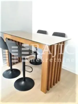 Modern dining table with bar stools. - image 6