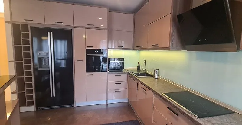 Izdavanje, stan, 180m², Vračar Hram, Vračar Sve Podlokacije