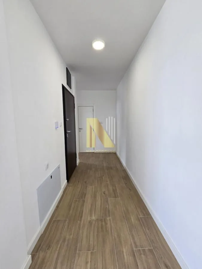 Prodaja, četvorosoban stan, 72m², Karagača, Petrovaradin