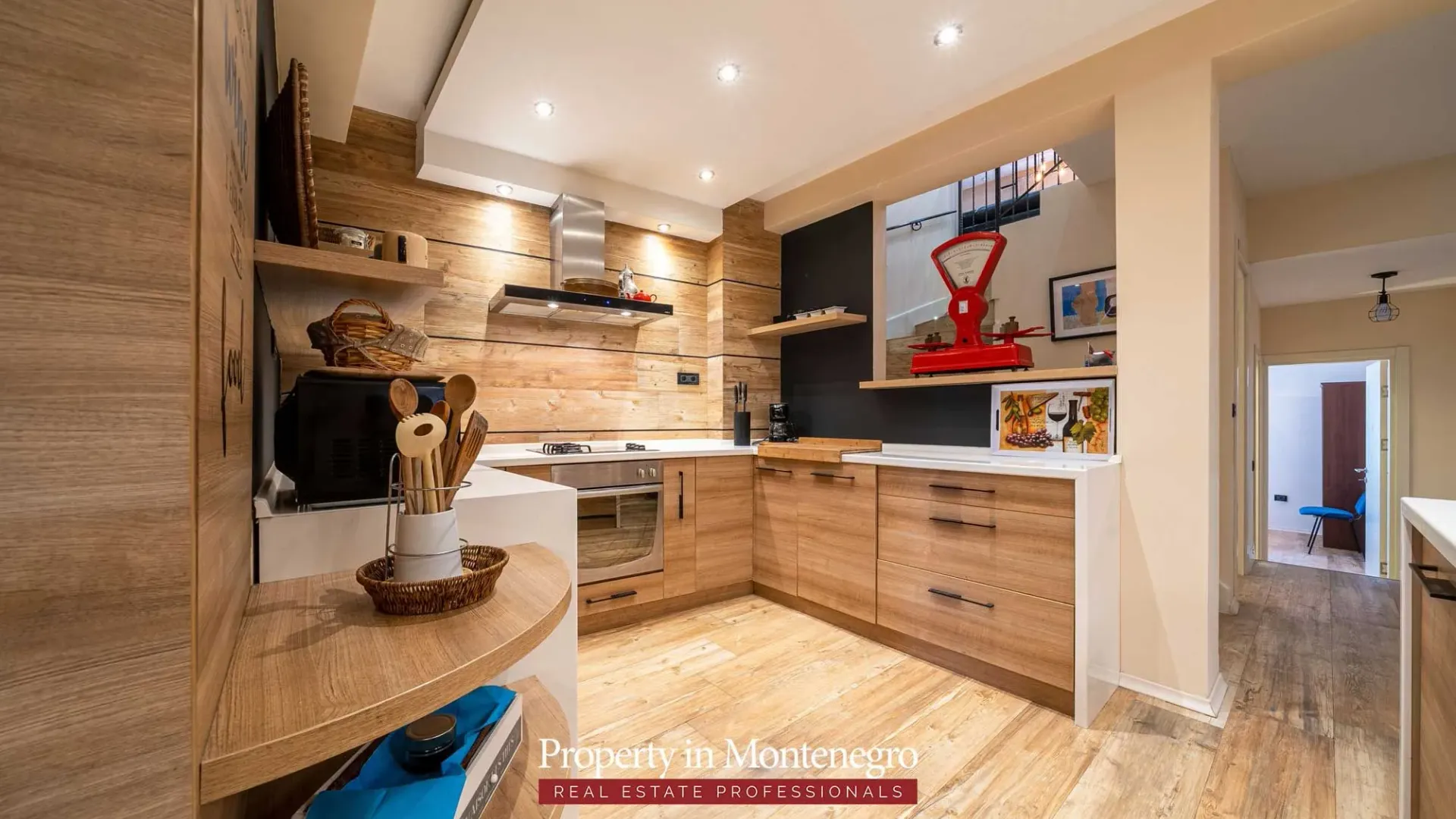 Sale, house, 266m², Kotor, Crna Gora