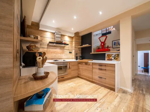 Prodaja, kuća, 266m², Kotor, Crna Gora - image 16