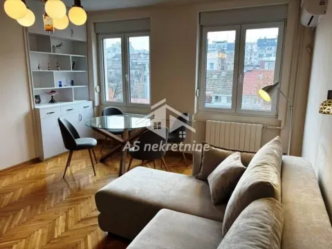 Izdavanje, dvosoban stan, 65m², Stari Grad, Beograd - image 2