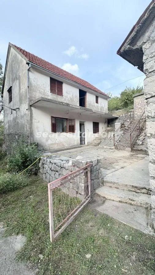 Prodaja, kuća, 54m², Njeguši, Cetinje