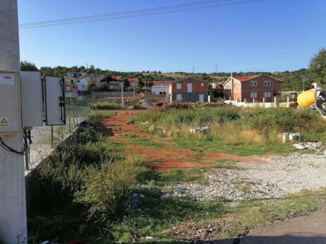 Prodaja, plac, 600m², Vranići, Podgorica