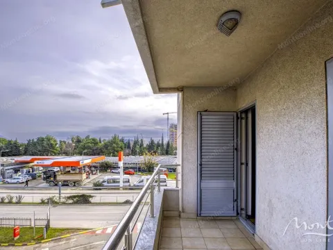 Sale, two bedroom apartment, 80m², Maine, Budva - image 18