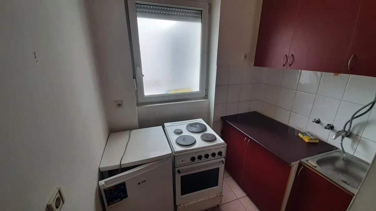 Rent, studio apartment, 24m², Bulevar Oslobodjenja, Novi Sad Sve Podlokacije