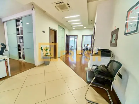 Rent, office space, 160m², City Kvart, Podgorica - image 5