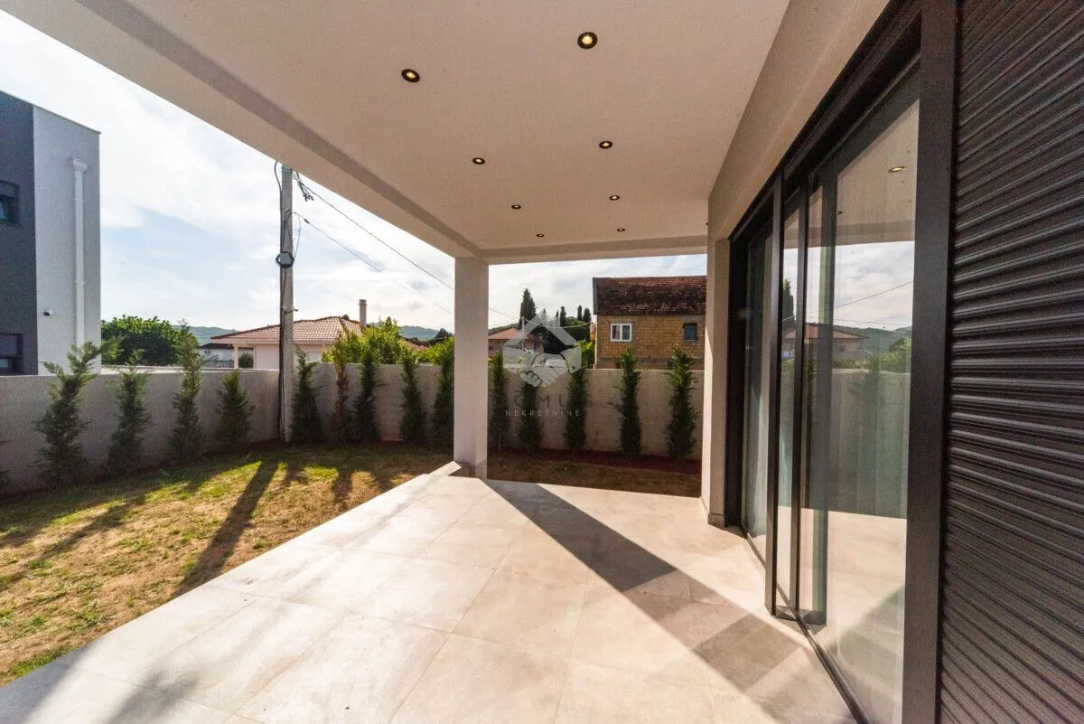 Rent, house, 225m², Gornja Gorica, Podgorica
