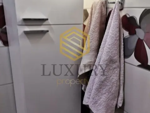 Izdavanje, kuća, 50m², Stari Aerodrom, Podgorica - image 8