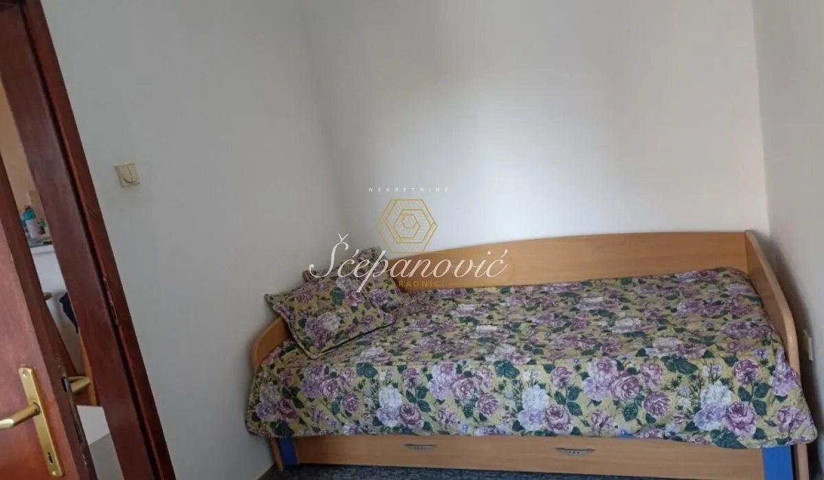 Prodaja, jednosoban stan, 32m², Sajam, Novi Sad Sve Podlokacije