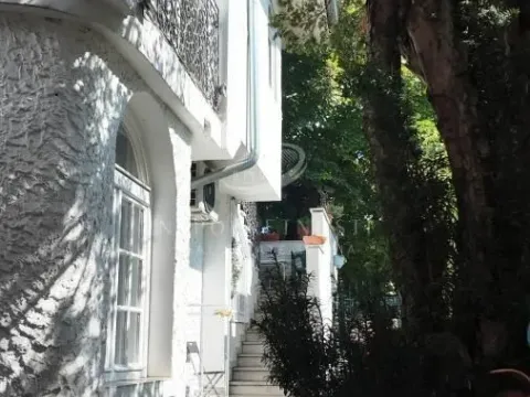 Prodaja, kuća, 200m², Lekino Brdo, Voždovac Sve Podlokacije - image 4