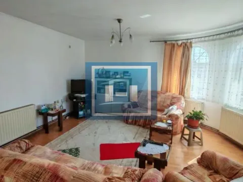 Izdavanje, kuća, 94m², Centar, Paraćin - image 2