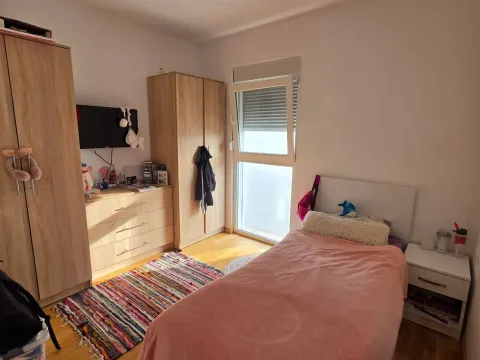 Izdavanje, dvosoban stan, 60m², Zabjelo, Podgorica - image 11