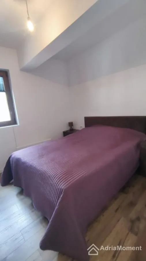 Prodaja, trosoban stan, 85m², Centar, Budva