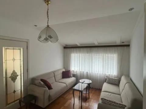 Izdavanje, jednosoban stan, 75m², Centar, Tivat - image 11