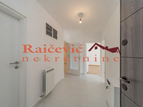 Prodaja, trosoban stan, 95m², Grocka, Beograd - image 9