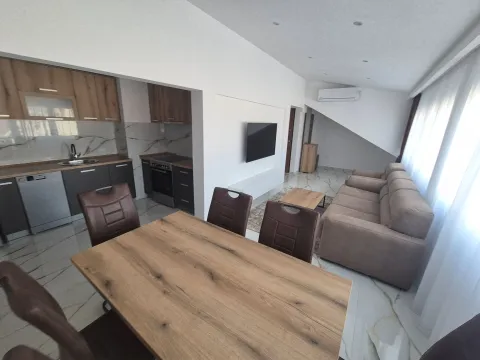 Izdavanje, jednosoban stan, 55m², Dalmatinska ulica, Podgorica - image 8