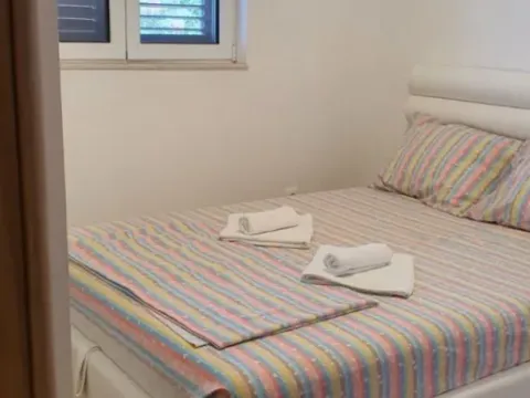 Rent, one bedroom apartment, 45m², Đenovići, Herceg Novi - image 3