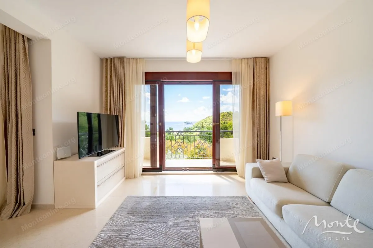 Sale, two bedroom apartment, 88m², Petrovac, Budva