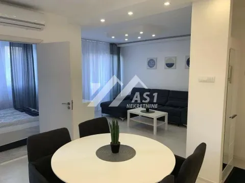Rent, three bedroom apartment, 59m², Železnička Stanica, Novi Sad Sve Podlokacije