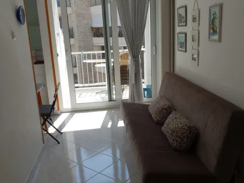 Izdavanje, jednosoban stan, 40m², Budva, Crna Gora - image 14