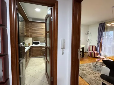 Rent, two bedroom apartment, 67m², Preko Morače, Podgorica - image 9