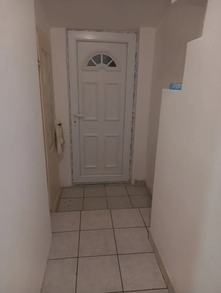 Rent, house, 25m², Zemun Bačka, Zemun Sve Podlokacije