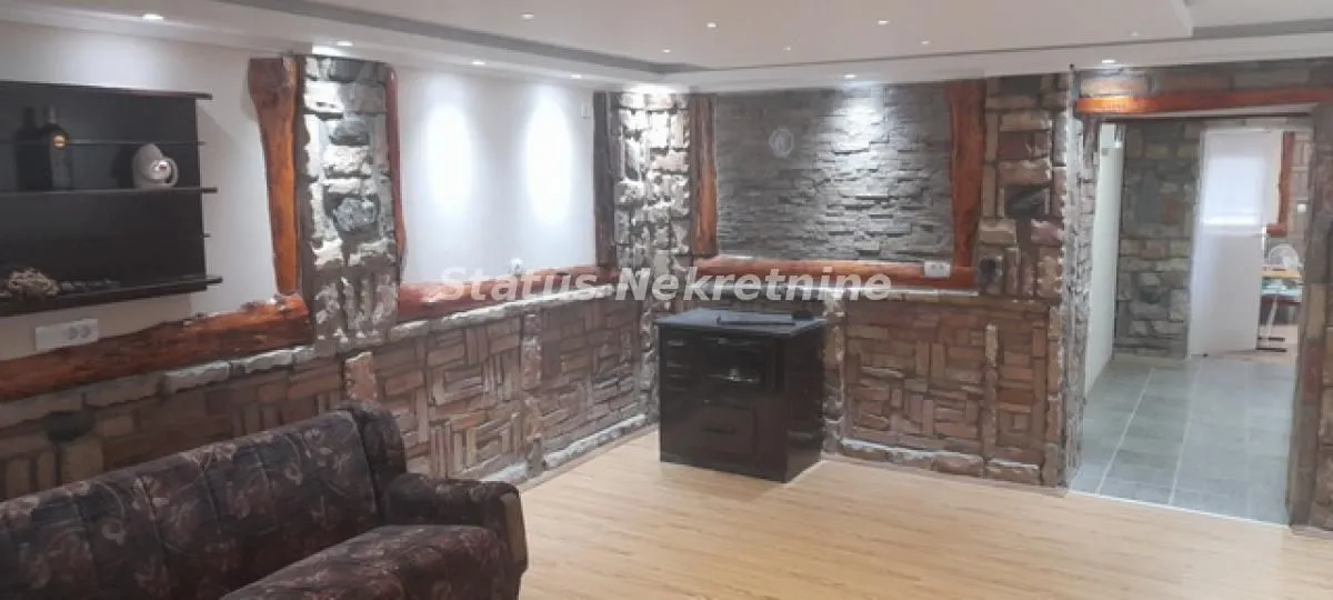 Prodaja, kuća, 137m², Titel, Novi Sad