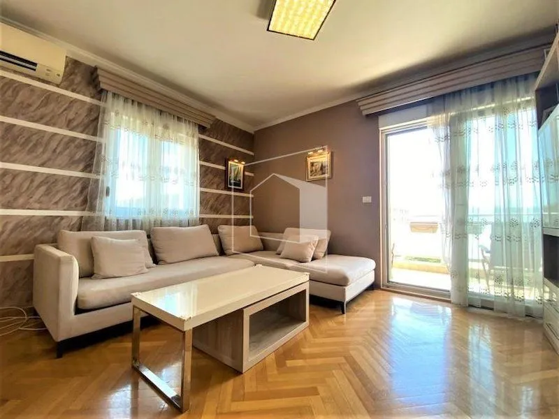 Rent, apartment, 88m², City Kvart, Podgorica