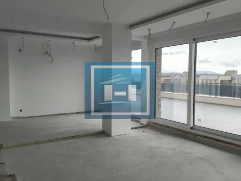 Prodaja, stan, 500m², Centar, Ćuprija - image 9