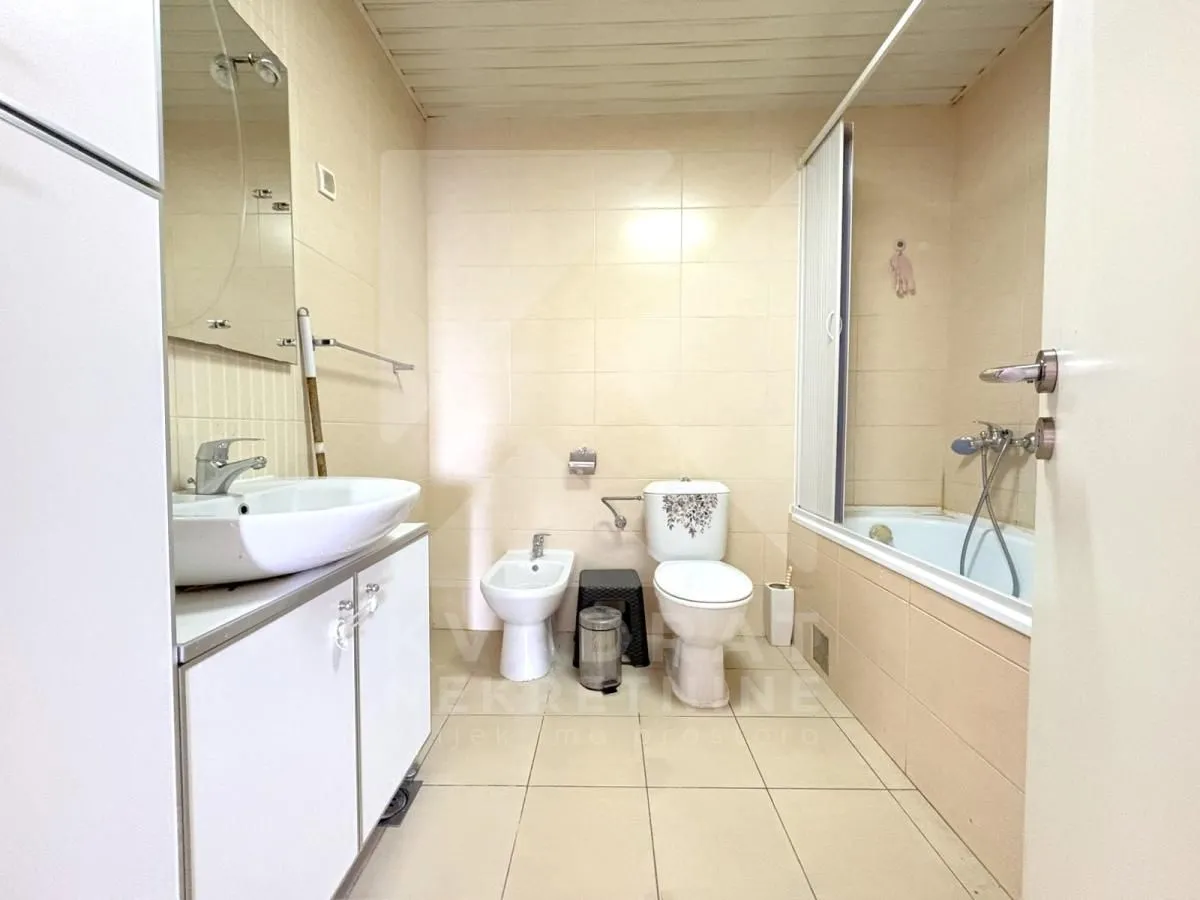 Prodaja, trosoban stan, 89m², Tuški Put, Podgorica