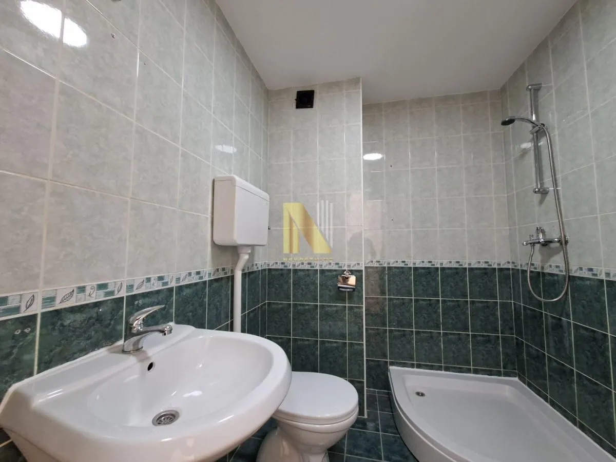 Prodaja, garsonjera, 26m², Bulevar patrijarha Pavla, Novi Sad Sve Podlokacije
