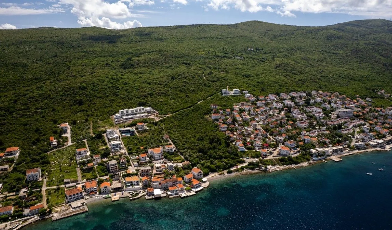 Prodaja, kuća, 328m², Krašići, Tivat