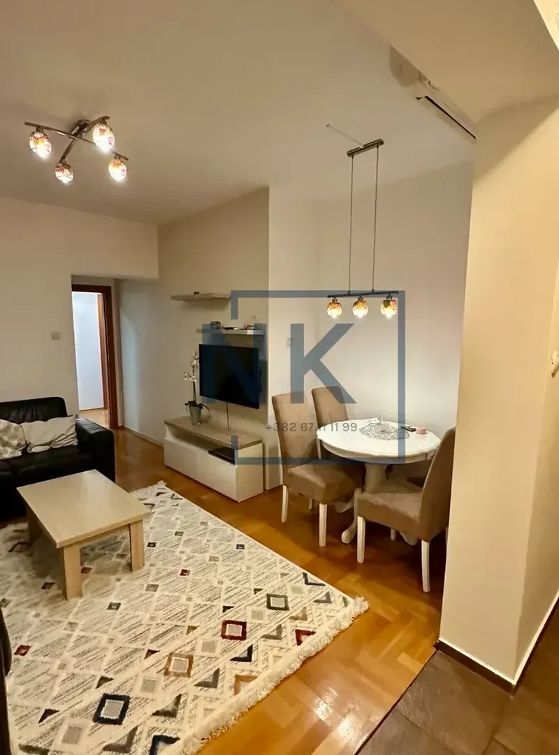 Izdavanje, dvosoban stan, 66m², Centar, Podgorica