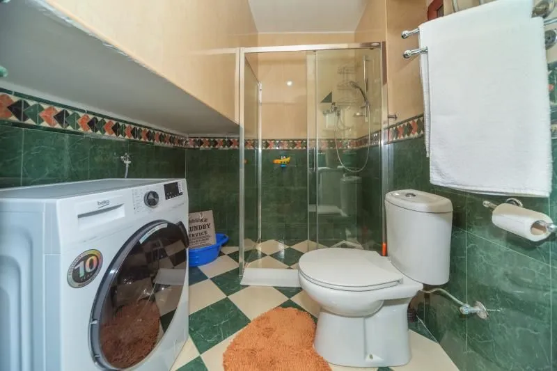 Rent, house, 292m², Kotor, Crna Gora