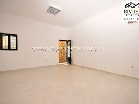 Prodaja, stan, 130m², Centar, Herceg Novi - image 7