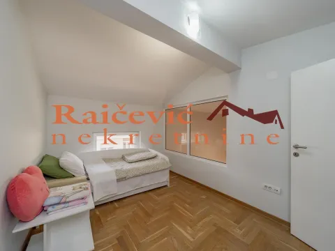 Prodaja, trosoban stan, 84m², Zemun Gornji Grad, Zemun Sve Podlokacije - image 15