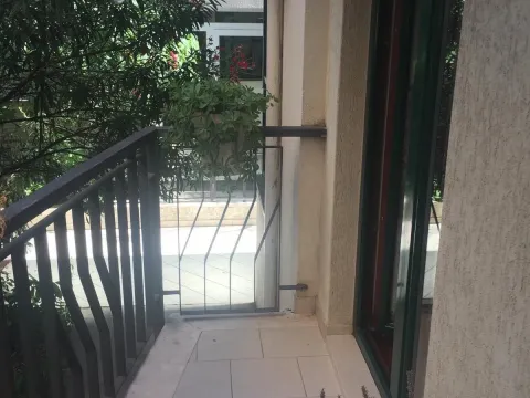 Rent, three bedroom apartment, 100m², Gorica C, Podgorica - image 7