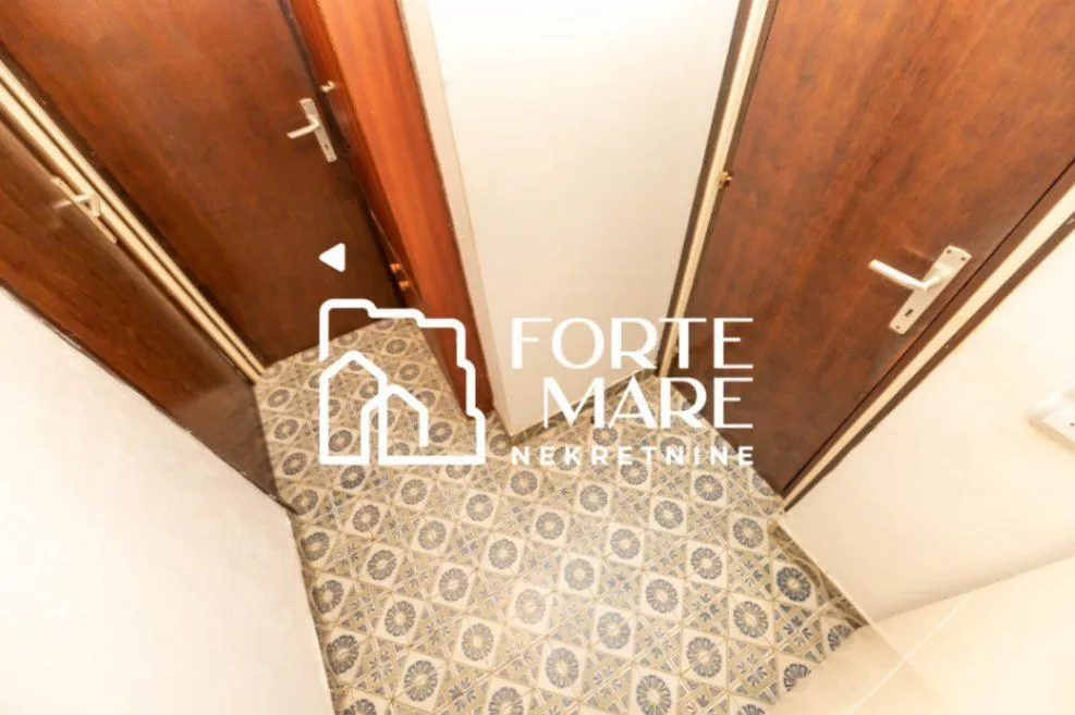 Prodaja, dvosoban stan, 70m², Igalo, Herceg Novi