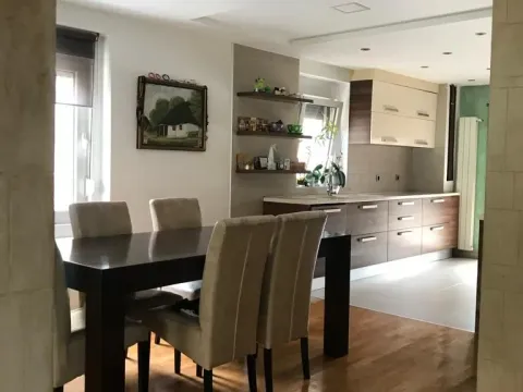 Rent, house, 300m², Zemun Sve Podlokacije, Beograd - image 7