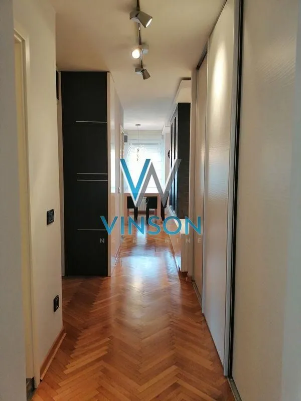 Izdavanje, trosoban stan, 90m², Bulevar Oslobodjenja, Novi Sad Sve Podlokacije